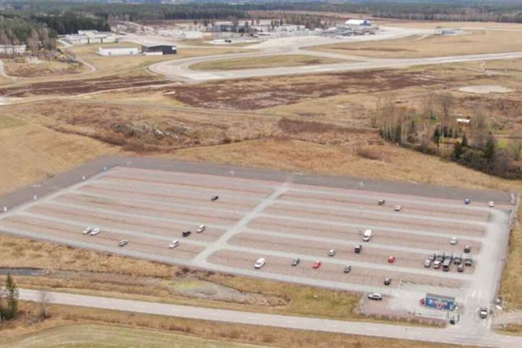 Visualisering av modern företagspark – industrihallar i logistikläge vid Arlanda, ritade av Hallkonsulten.