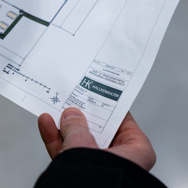 Förfrågningsunderlag med ritning för industrihall – underlag för offert och byggstart.